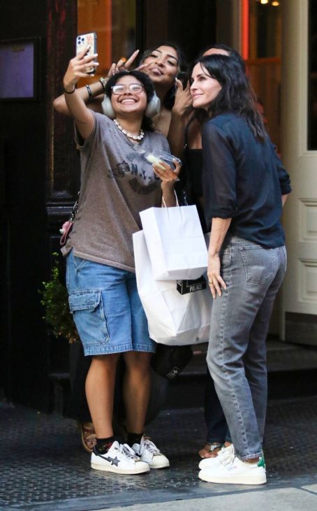 Courteney Cox – Spotted with fans in New York