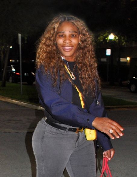 Serena Williams – Left the Miami Beach restaurant