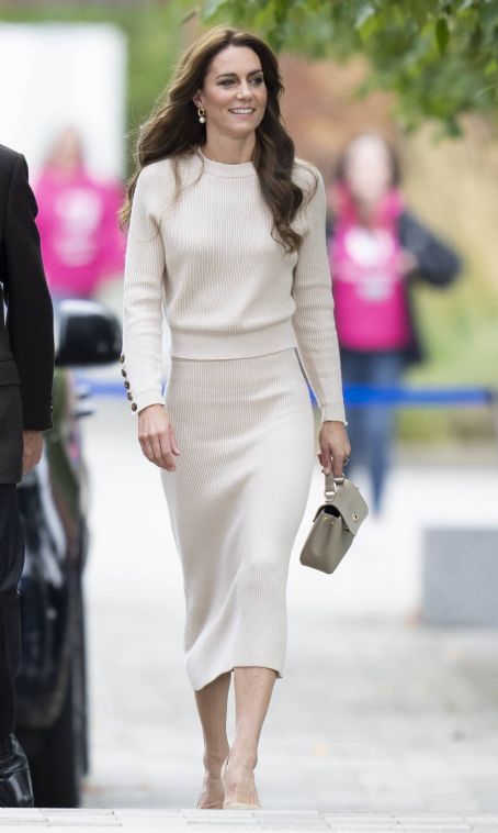 Tagged Kate Middleton - FamousFix