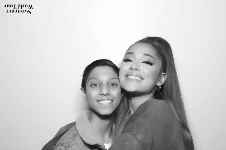 Ariana Grande – Sweetener World Tour Meet and Greet in London