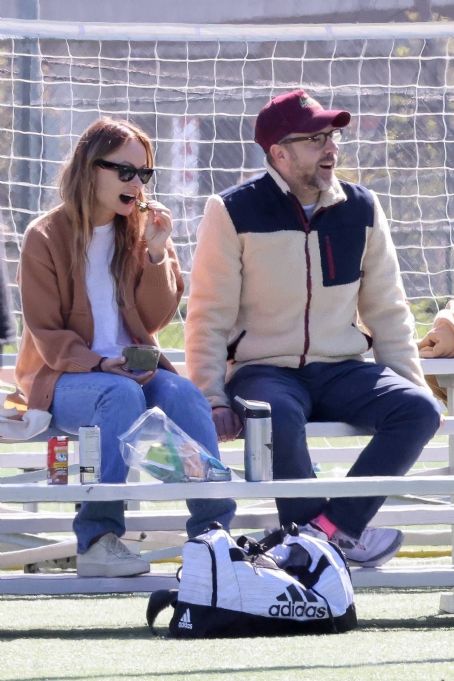 Olivia Wilde – With her ex Jason Sudeikis in Los Angeles
