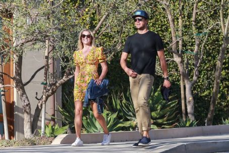 Ali Larter and Hayes MacArthur – Out and about in Malibu