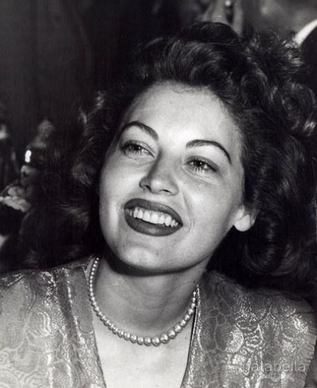 Ava Gardner | Ava Gardner Picture #46490957 - 454 x 555 - FanPix.Net