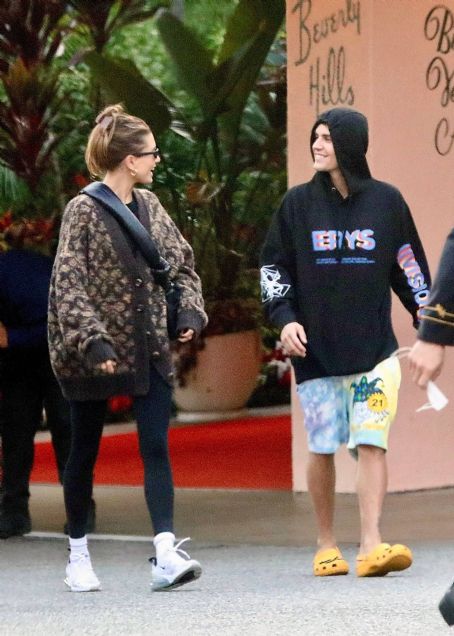 Hailey Bieber – With Justin Bieber Seen At The Beverly Hills Hotel In 