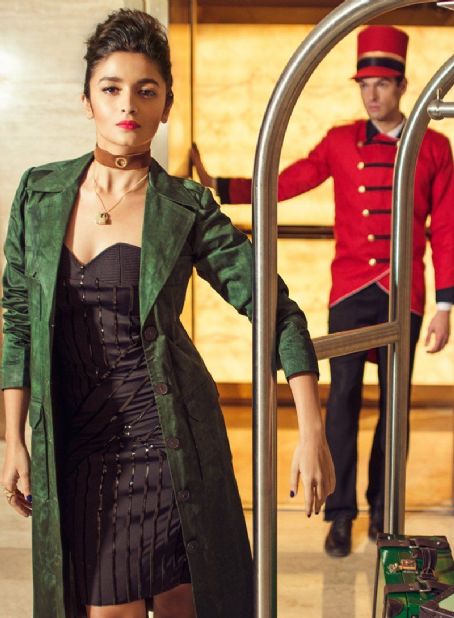 Alia Bhatt - Cosmopolitan Magazine Pictorial [India] (September 2016)