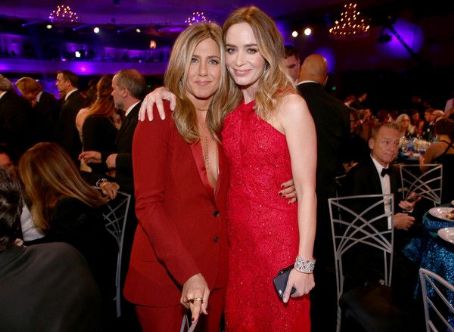Jennifer Aniston - Emily Blunt