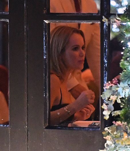 Amanda Holden With Husband Chris Hughes At Scotts Restaurant In Richmond Famousfix 