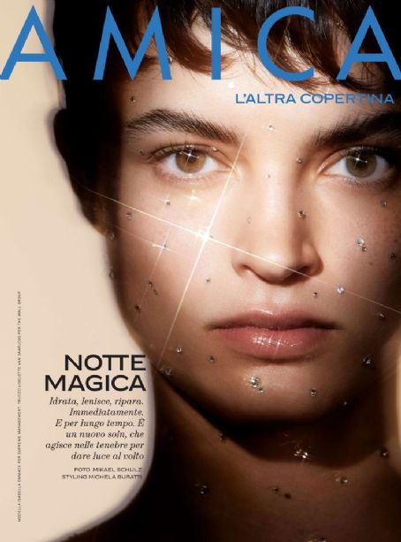 Isabella Emmack - Amica Magazine Cover [Italy] (December 2022)