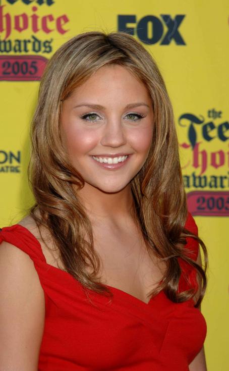 Amanda Bynes - 2005 Teen Choice Awards Held At Gibson Amphitheatre At ...