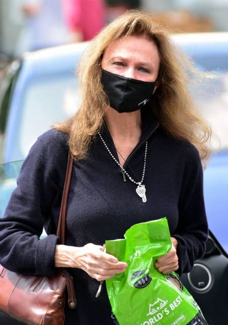 Jacqueline Bisset – Out in West Hollywood | Jacqueline Bisset Picture