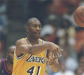 Who is Elden Campbell dating? Elden Campbell girlfriend, wife