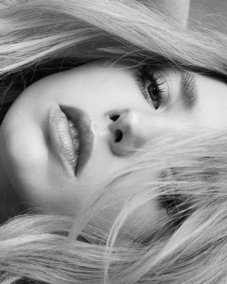 Peyton List – Numero Netherlands Photoshoot (February 2025)