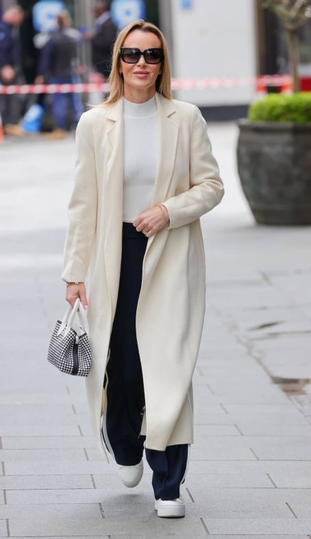 Amanda Holden – Looks Chic In Stylish Coat In London | Amanda Holden ...