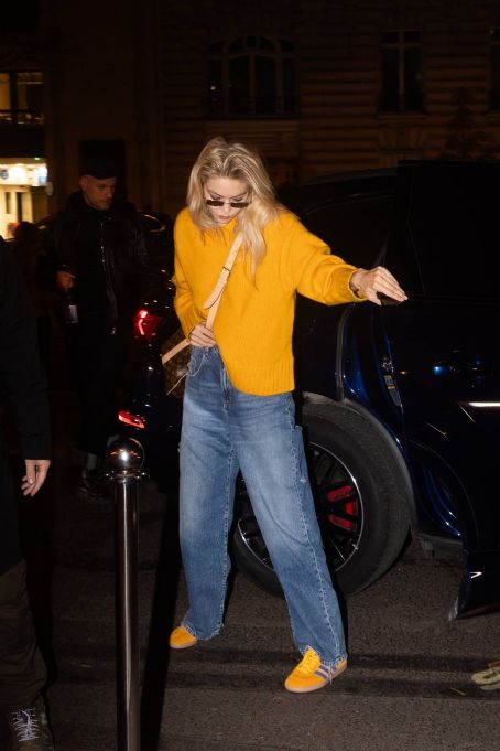 Gigi Hadid – Seen while leaving her hotel in Paris