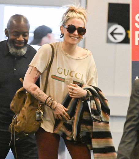 Paris Jackson – Wears Gucci as she arrives into JFK in New York