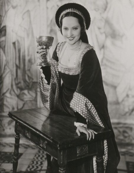 The Private Life of Henry VIII. - Merle Oberon