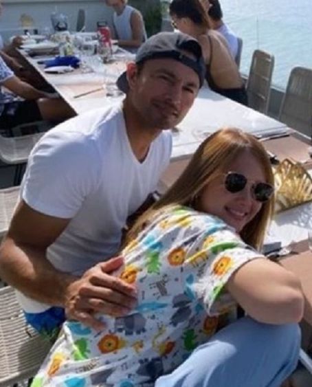 Derek Ramsay and Ellen Adarna - Hookup