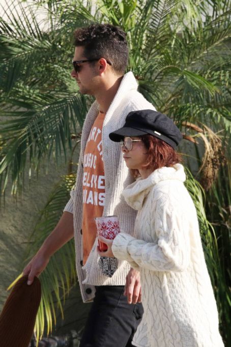 Sarah Hyland – With Wells Adams seen on a stroll in Los Angeles
