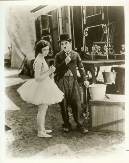 Merna Kennedy and Charlie Chaplin Picture - Photo of Merna Kennedy and ...