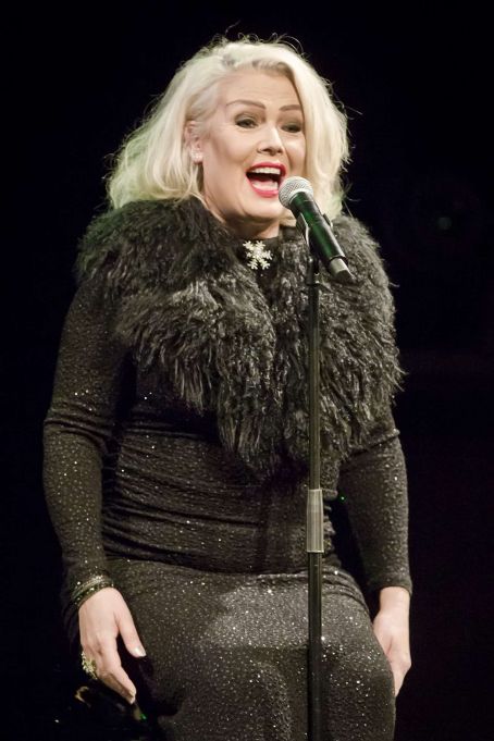 Kim Wilde – Performs Live During a Concert in Berlin | Kim Wilde