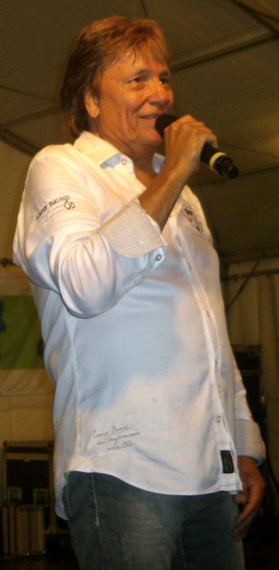 Andreas Holm (singer)