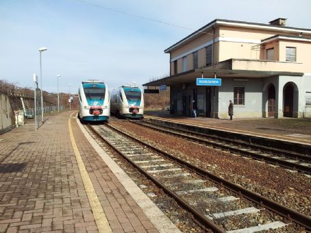 Rovasenda railway station