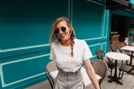 Katie Cassidy – Introducing Sugarfix 2017 | Katie Cassidy Picture