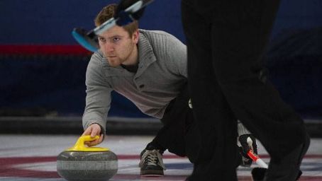 Stuart Thompson (curler)