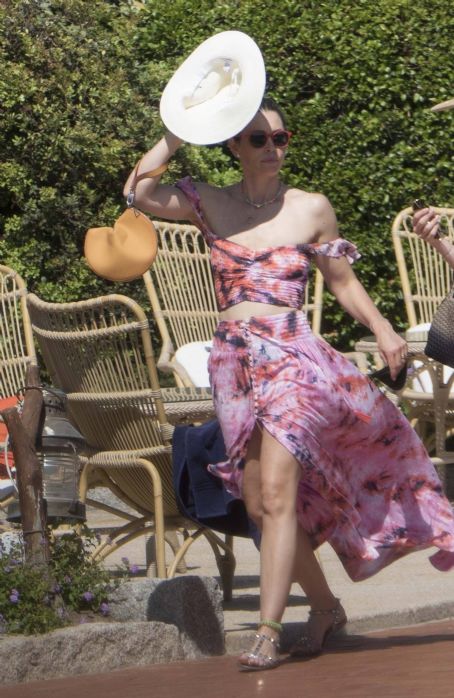 Jessica Biel – In a flowing summer dress on vacation in Portocervo