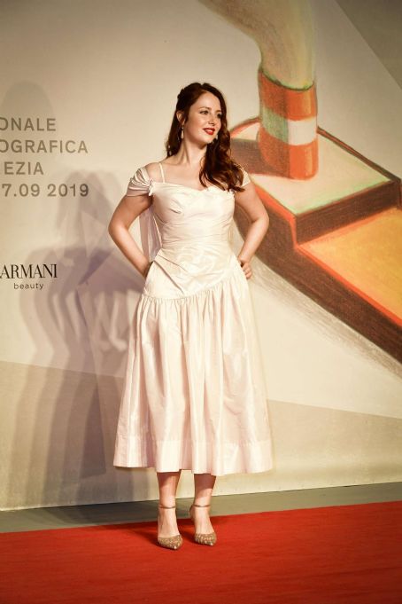 Roisin O Donovan Vivere To Live Red Carpet At 2019 Venice Film Festival Famousfix Com Post