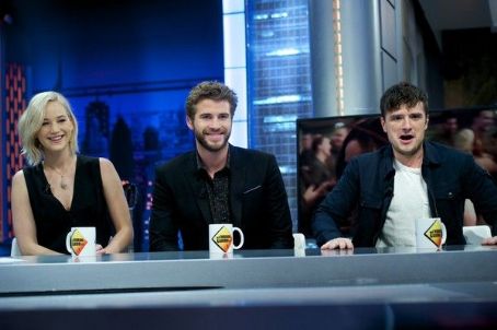 Liam Hemsworth-November 26, 2015-Attends 'El Hormiguero' Tv Show