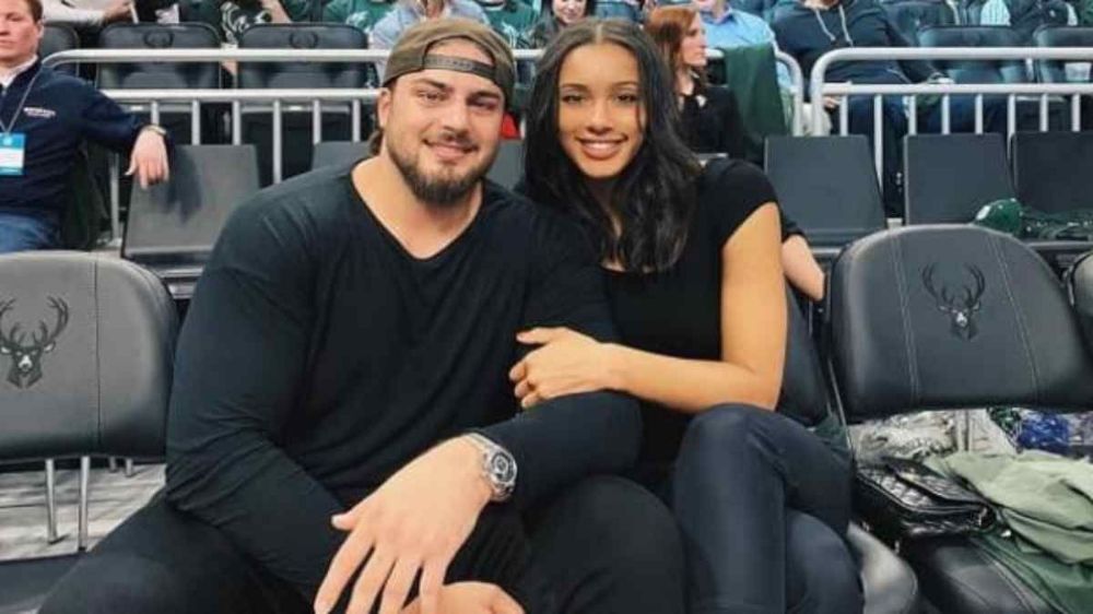 David Bakhtiari marries Frankie Shebby Saturday in outdoor ceremony