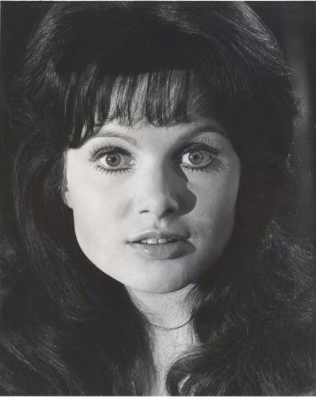 Madeline Smith | Madeline Smith Picture #37066094 - 454 x 570 - FanPix.Net