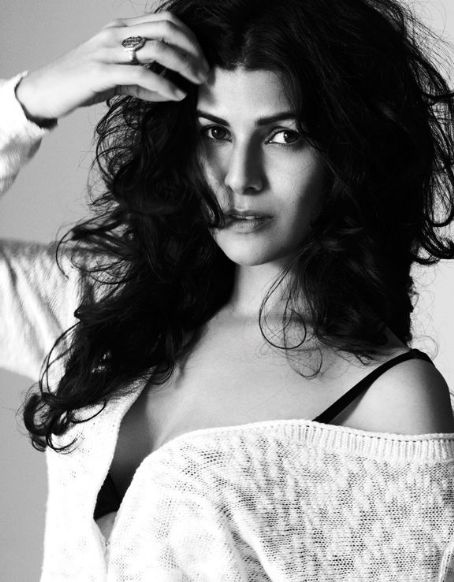 Who is Nimrat Kaur dating? Nimrat Kaur boyfriend, husband