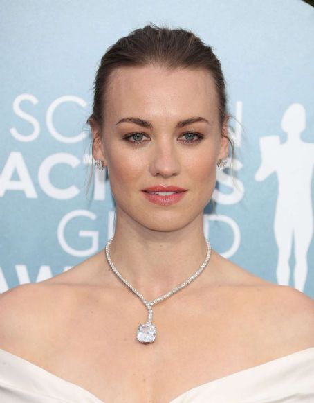 Boyfriend yvonne strahovski who is The Celeb