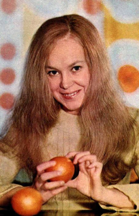 Olga Soshnikova - FamousFix