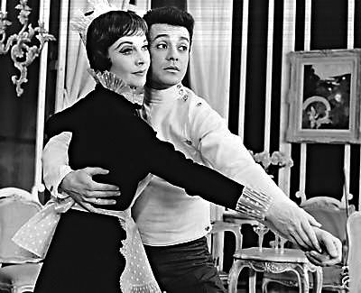 Tovarich (musical) Original 1963 Broadway Cast Starring Vivien Leigh