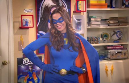 Rosa Blasi as Barb Thunderman in The Thundermans Picture - Photo of The ...