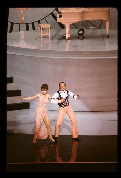 Bernadette Peters and Peter Allen - The 55th Annual Academy Awards (1983)