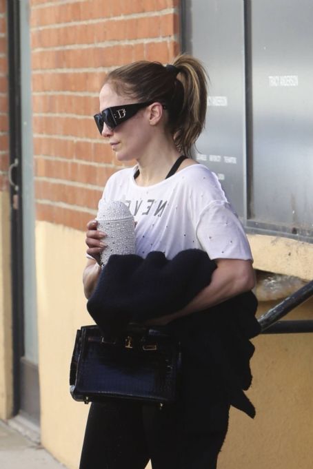 Jennifer Lopez – Seen after workout in Los Angeles