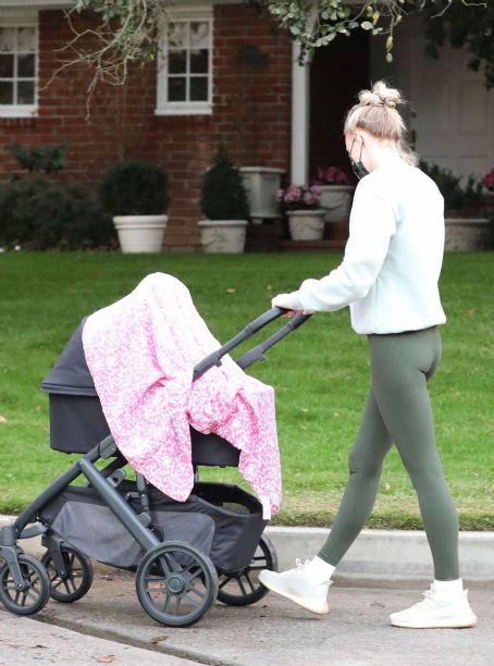 Sophie Turner – With her baby Willa out for a walk in Los Angeles ...