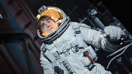 Mickey 17 - Robert Pattinson