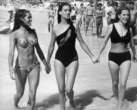 Martine Beswick, Claudine Auger, Luciana Paluzzi on break from filming Thunderball (1965)