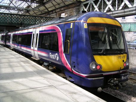 Idle railway station (Leeds and Bradford Railway)