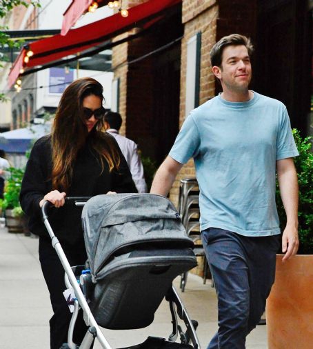 Olivia Munn – With John Mulaney are spotted in New York