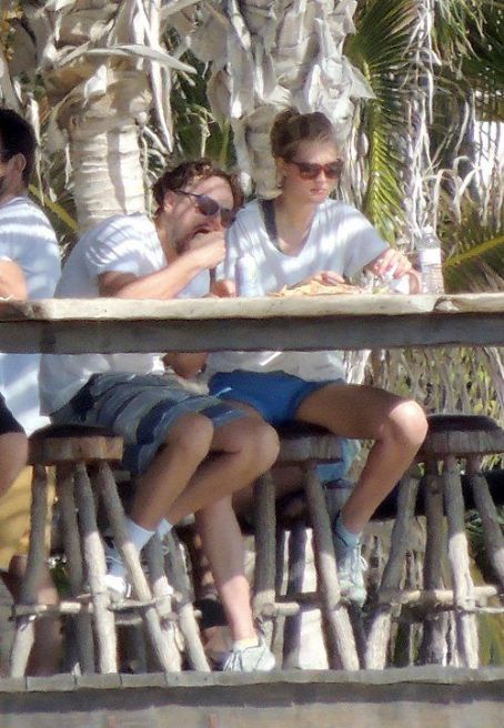 Leonardo DiCaprio and Toni Garrn in Cabo San Lucas, Mexico (January 2)