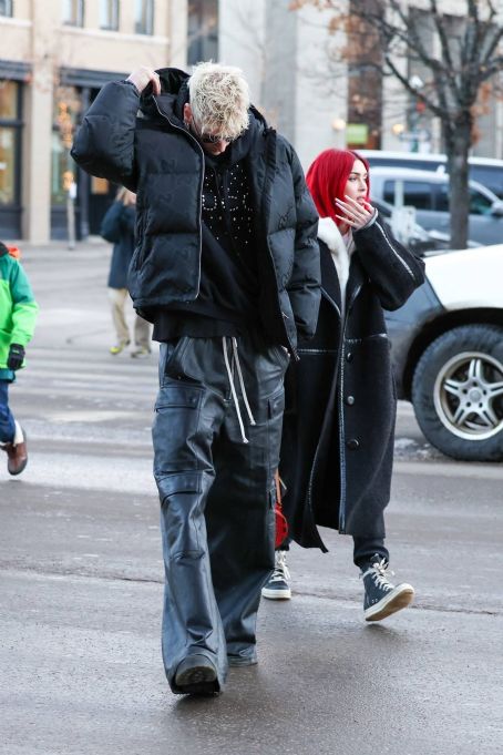 Megan Fox – Seen with MGK while shopping on NYE in Aspen | Megan Fox