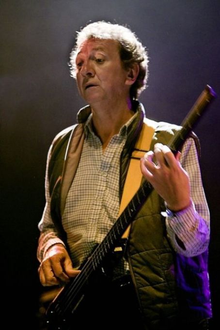 John Greaves (musician)