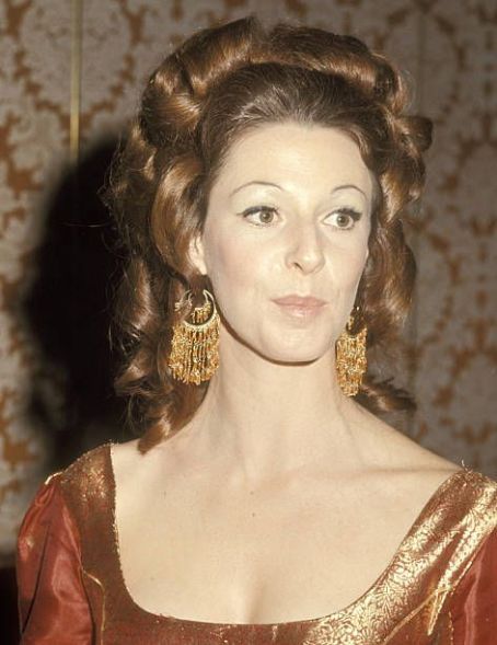 Jane Alexander - The 43rd Annual Academy Awards (1971) - FamousFix.com post