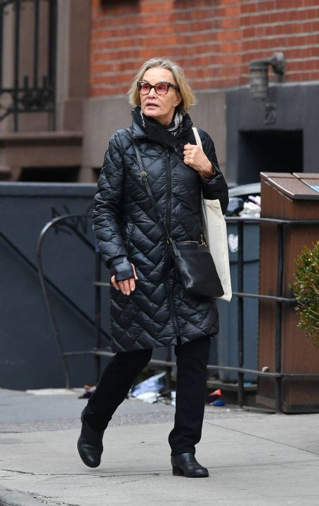 Who is Jessica Lange dating? Jessica Lange boyfriend, husband